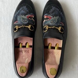Gucci Black Leather Loafers with Embroidered Wolf Design